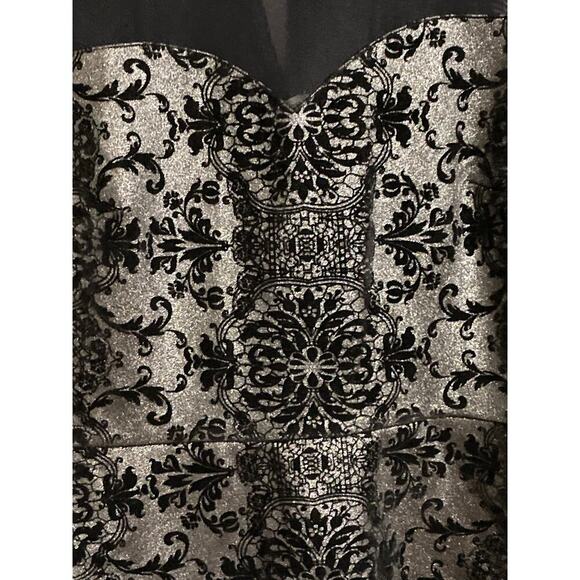 NWT MAURICES WO SIZE Small Black velvet accent design Silver Metallic dress - Picture 3 of 12